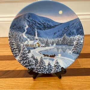 Silent Night Collectible Vintage Plate 1990‎